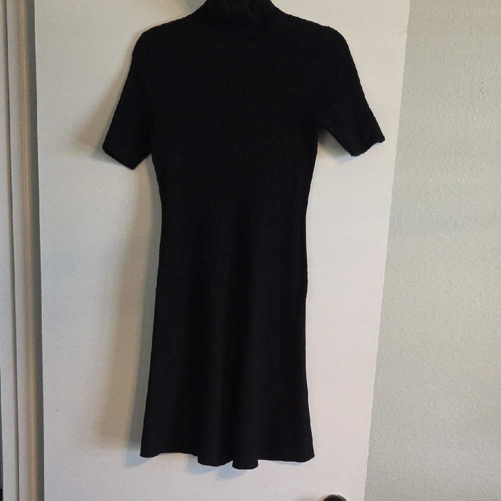Theory Black Sheath Mini Dress Mock Neck Short Sleeve